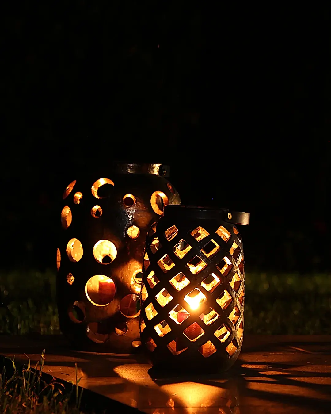 Lantern Yuvarlak Desenli Gümüş Büyük Boy Mumluk