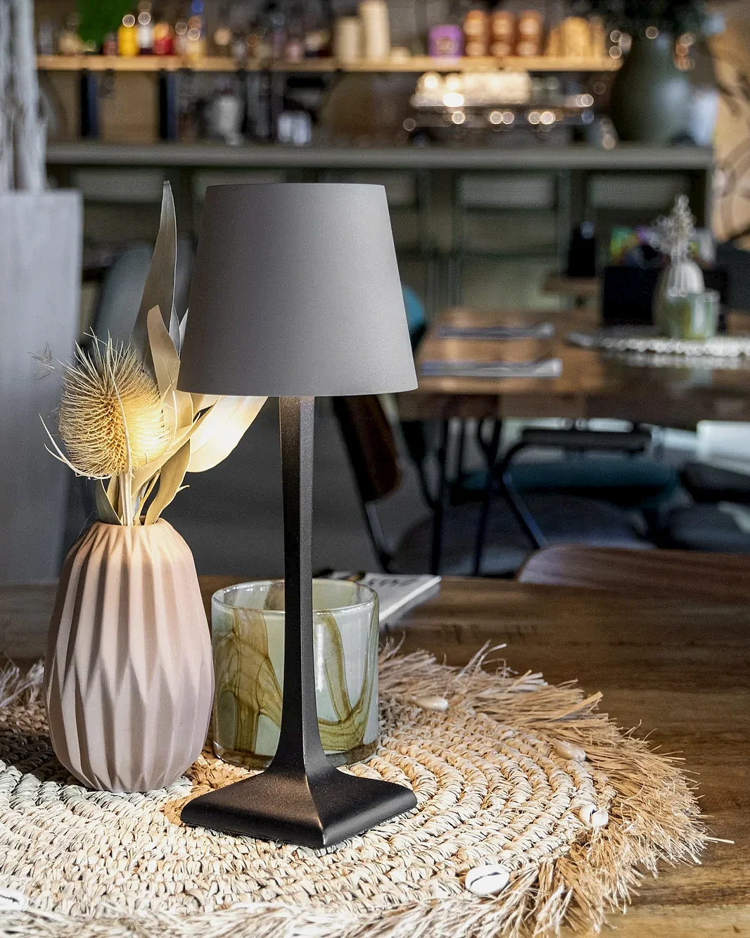 Milano Kablosuz Şarjlı Masa Lambası – Taupe / Siyah