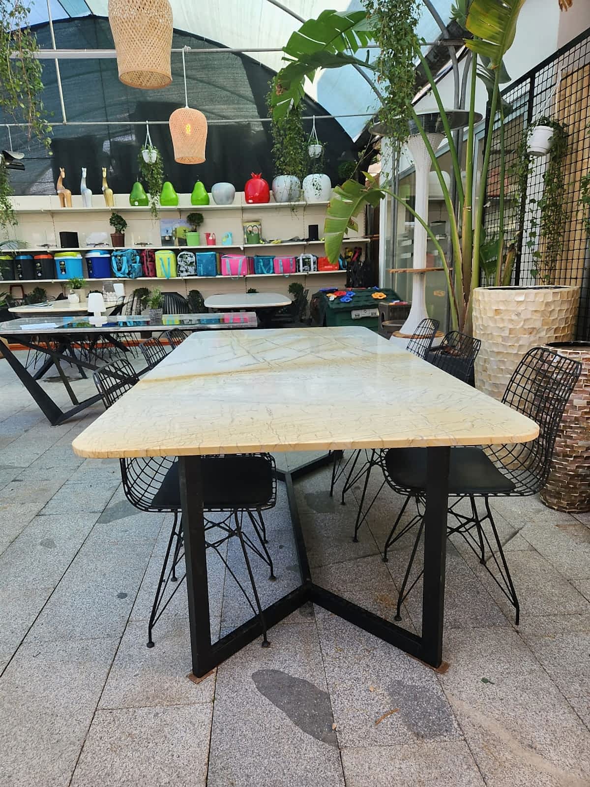 Moroccan White Mermer Masa