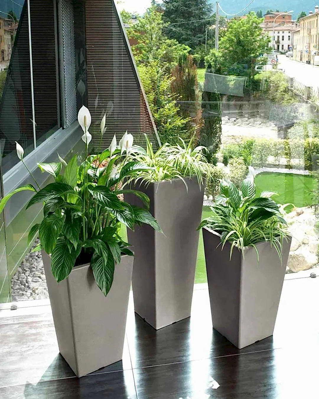 Pasubio Alto 100 Plastik Saksı Antrasit